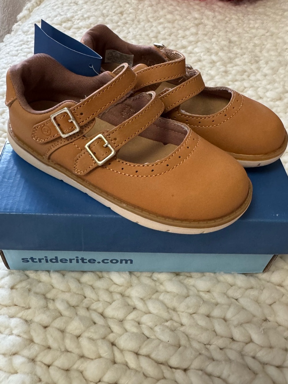 Stride Rite SRT Cordaline toddler shoe - Size 9.5